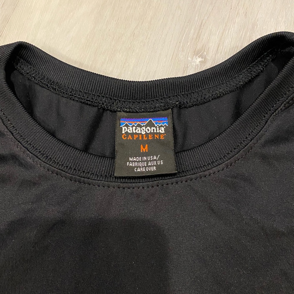 Patagonia T-shirt - Picture 2 of 2